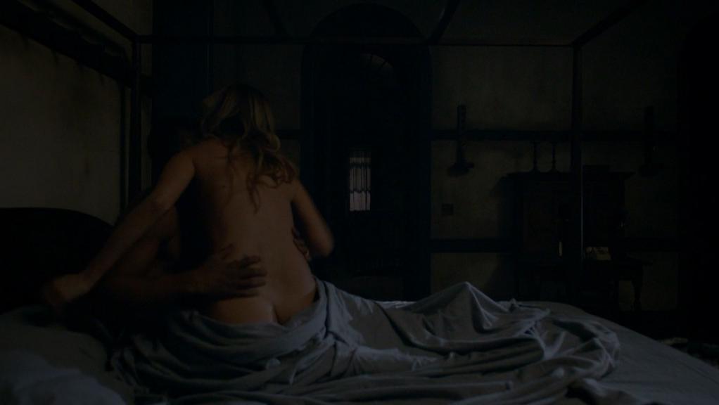 Sarah Paulson nude - American Horror Story s06e01 (2016)