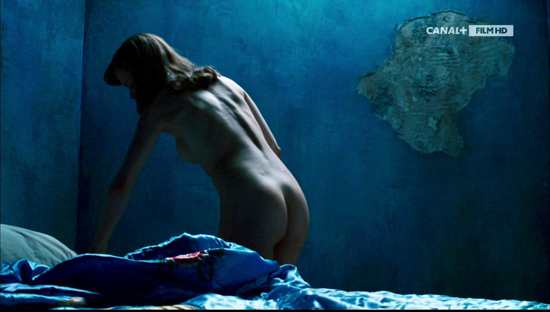 Nicole Kidman nude - An Imaginary Portrait of Diane Arbus (2006)