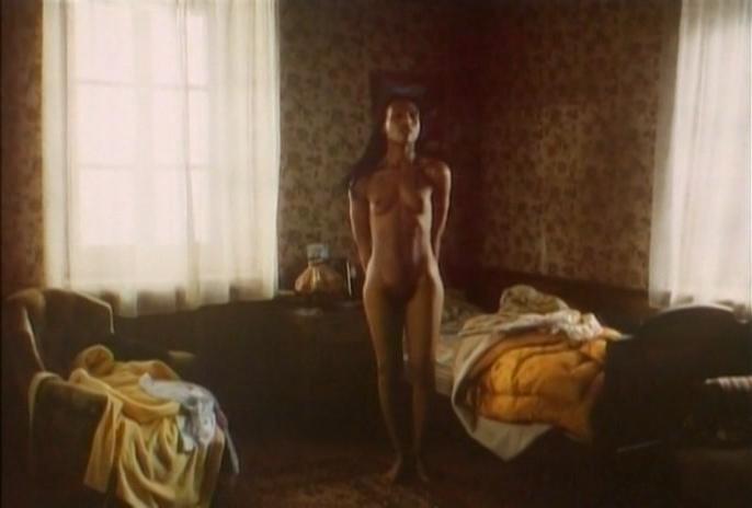 Marie Gaydu nude - La femme de Rose Hill (1989)