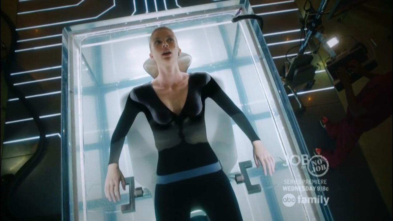 Emma Ishta sexy - Stitchers s01 (2015)