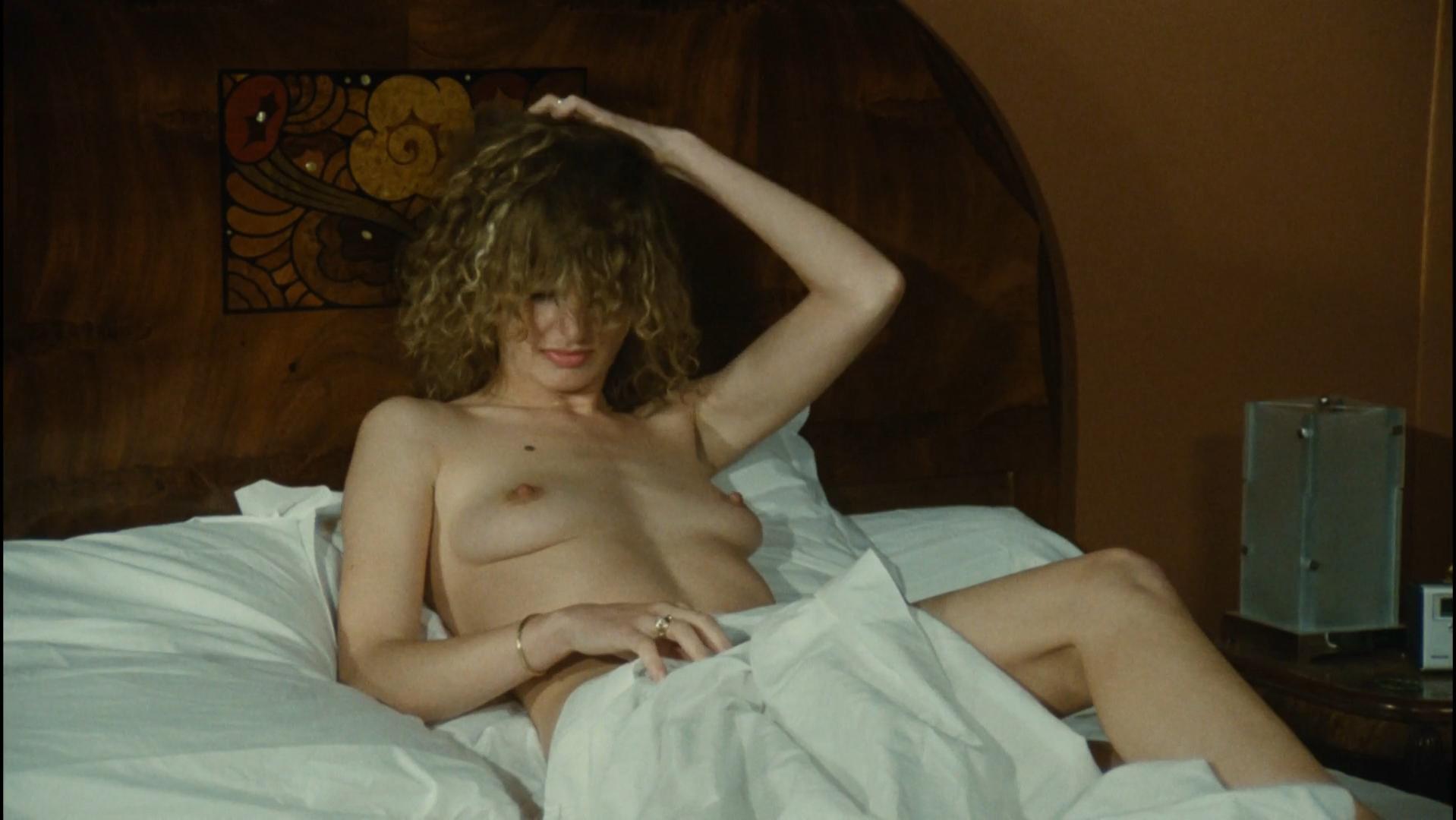 Dalila Di Lazzaro nude - 3 hommes a abattre (1980)