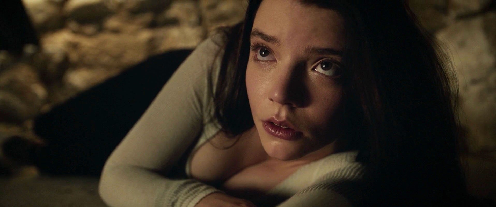 Anya Taylor-Joy sexy - Split (2016)