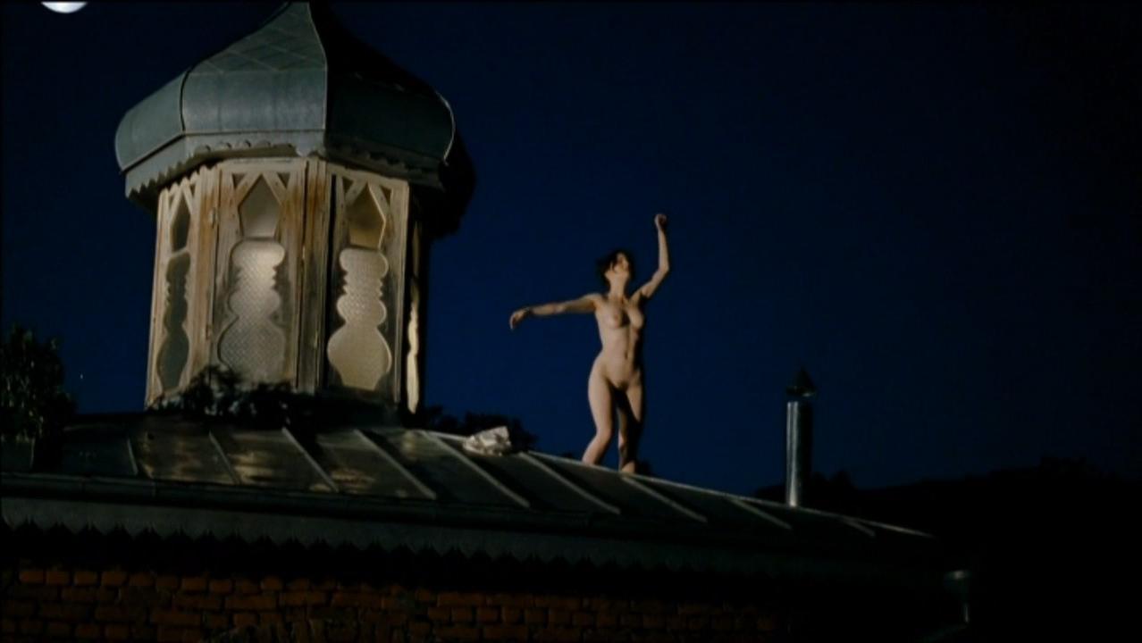 Kristyna Podzimkova nude - Absurdistan (2008)