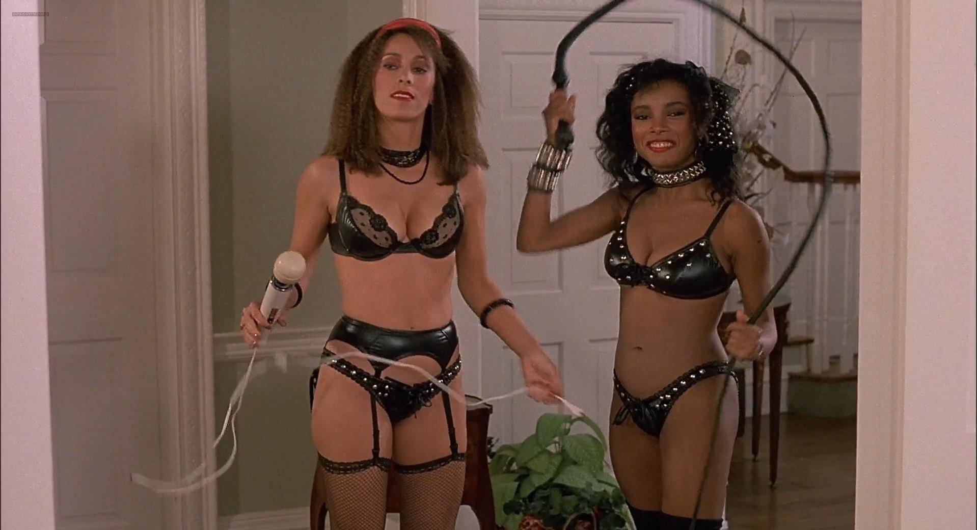 Dani Douthette sexy, Rosanne Katon sexy - Bachelor Party (1984)