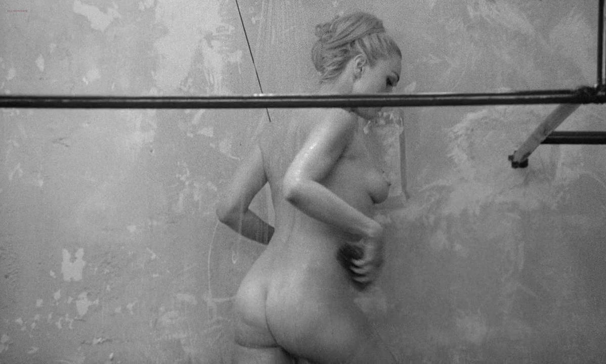 Ligia Branice nude - Goto l’ile d’amour (1969)