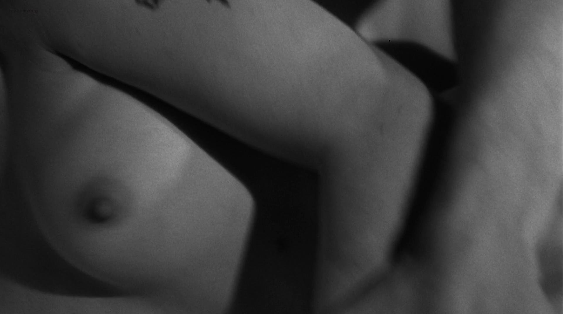 Fairuza Balk nude - American History X (1998)