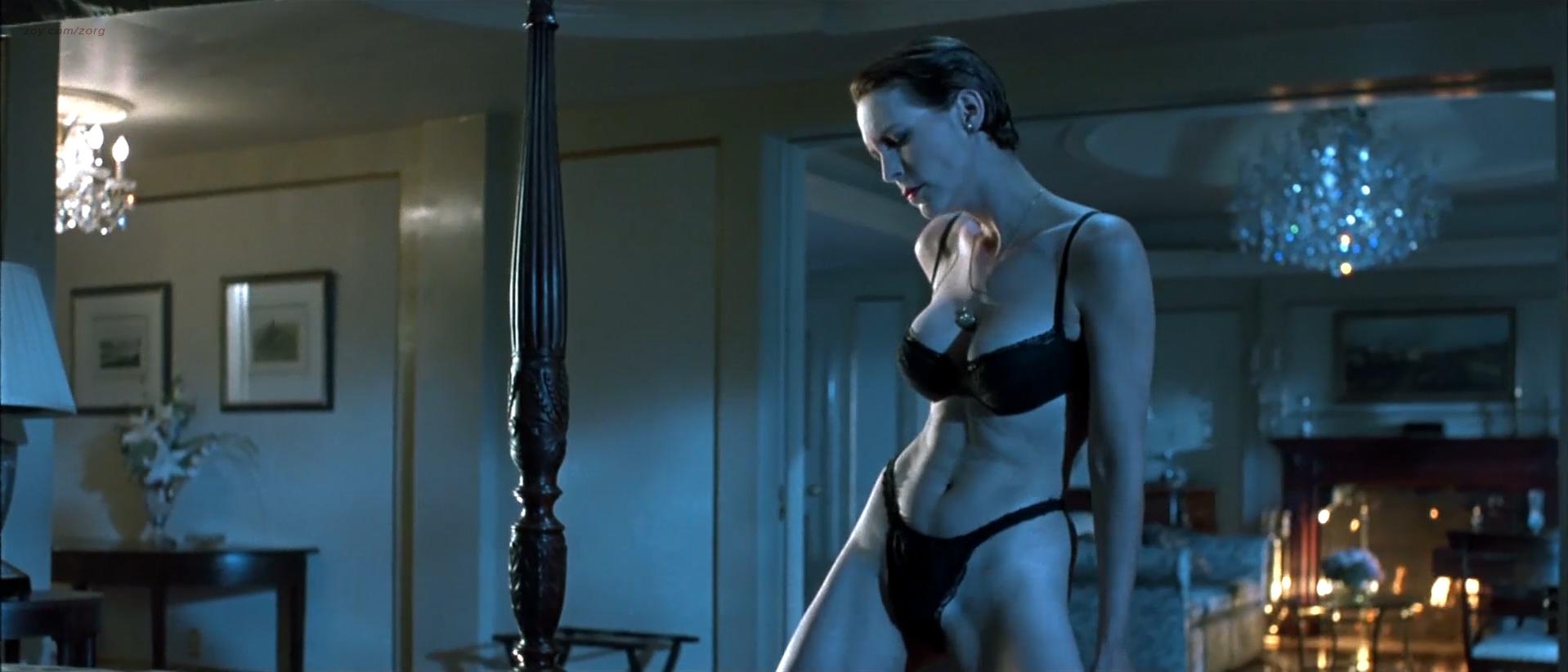 Jamie Lee Curtis sexy - True Lies (1994)