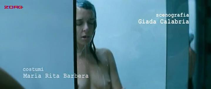 Valeria Golino nude, Antonia Liskova sexy - Giulia non esce la sera (2009)