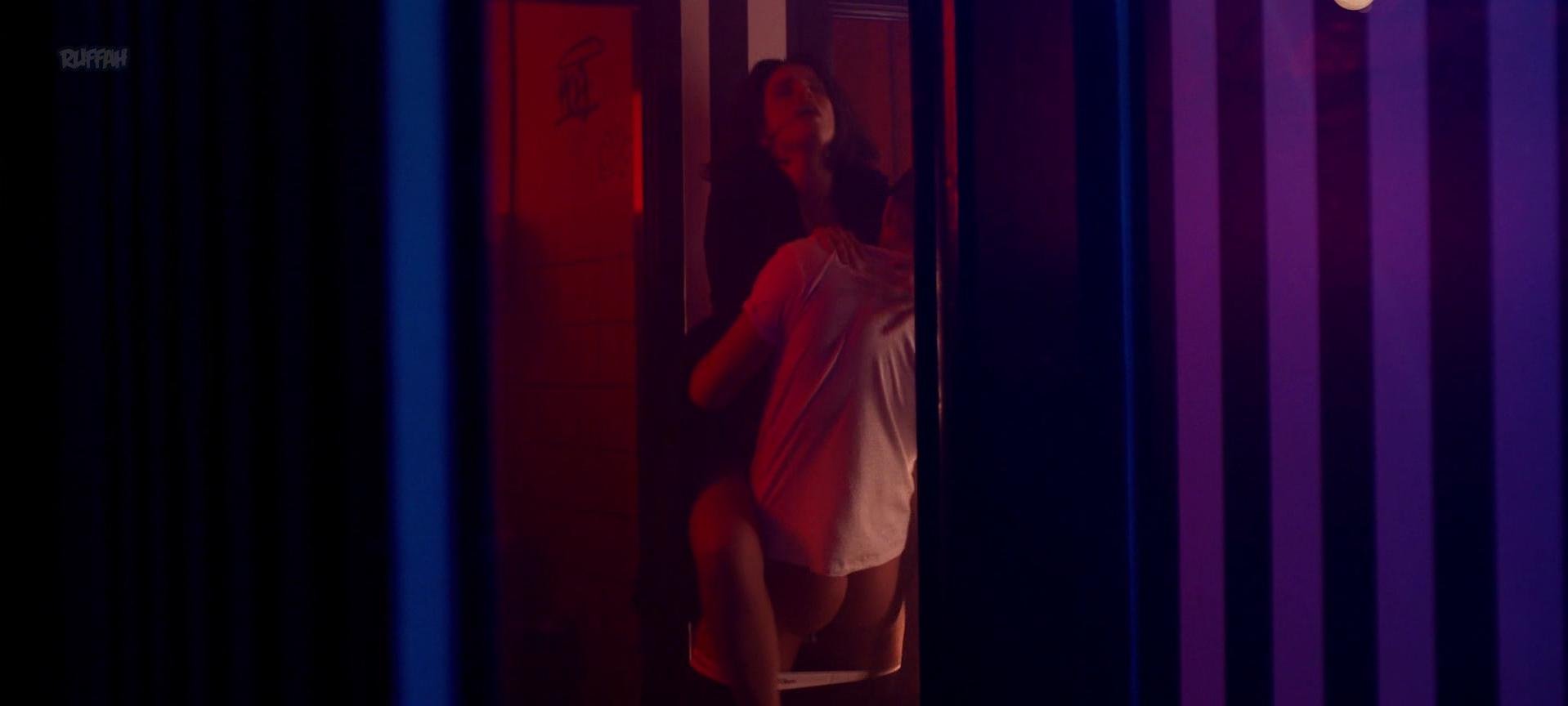 Heida Reed sexy - Stella Blomkvist s01e04 (2017)